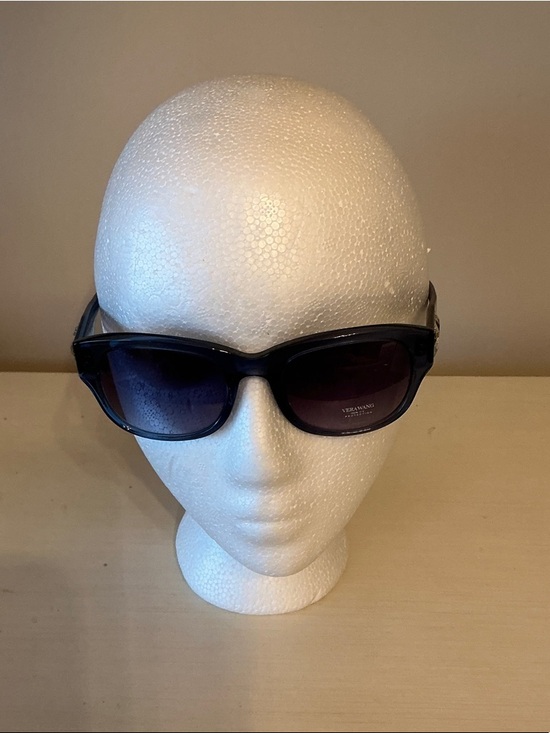 Authentic, Vera Wang Dark Blue Transparent Frame Sunglasses with Gradient Lenses